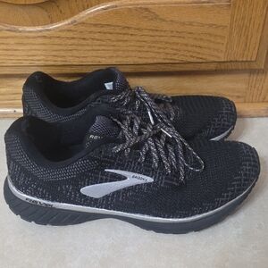 Brooks Men's Revel 3 Size 8.5